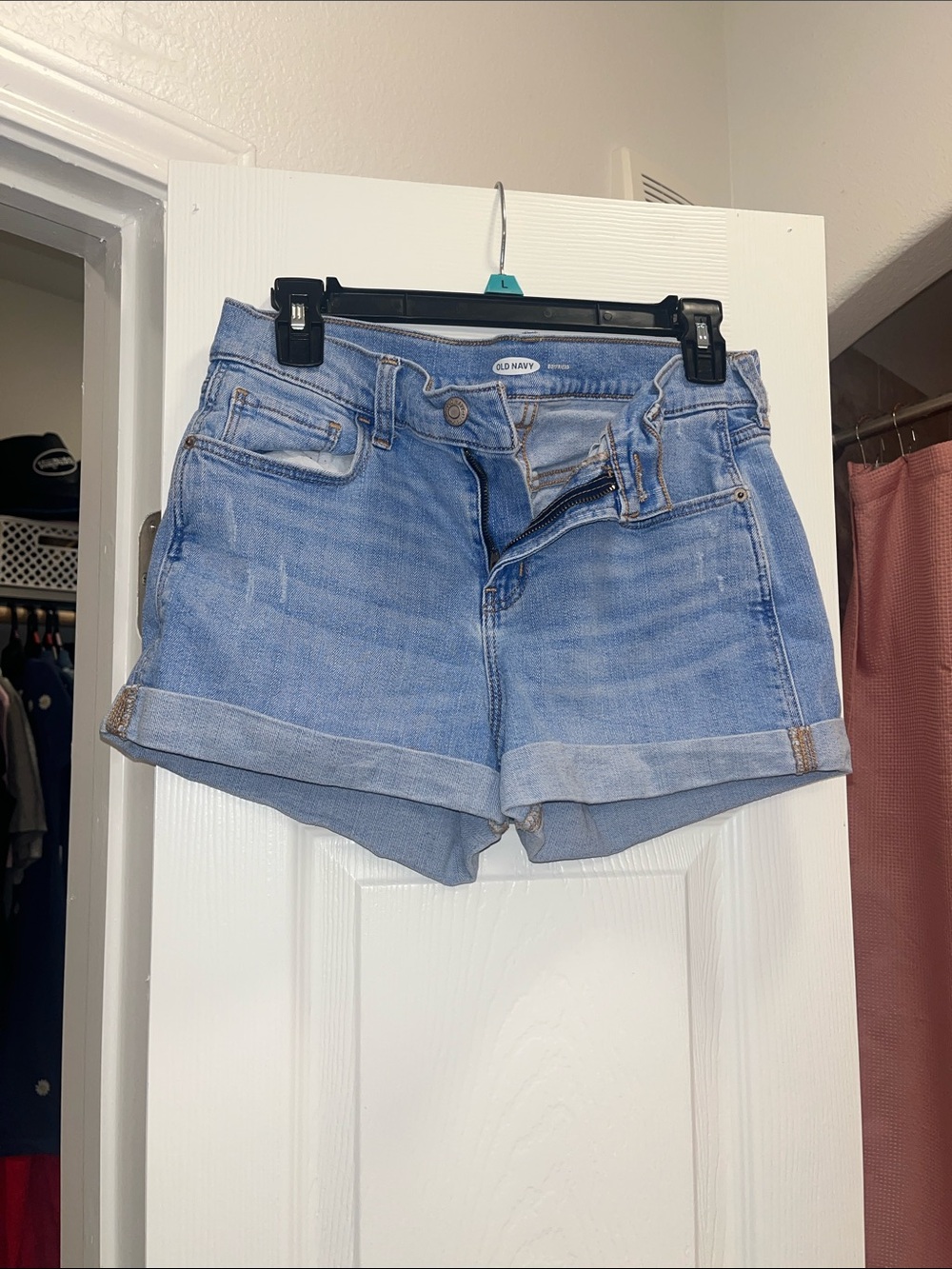 Old Navy Light Blue Denim Cuffed Boyfriend Women's Shorts